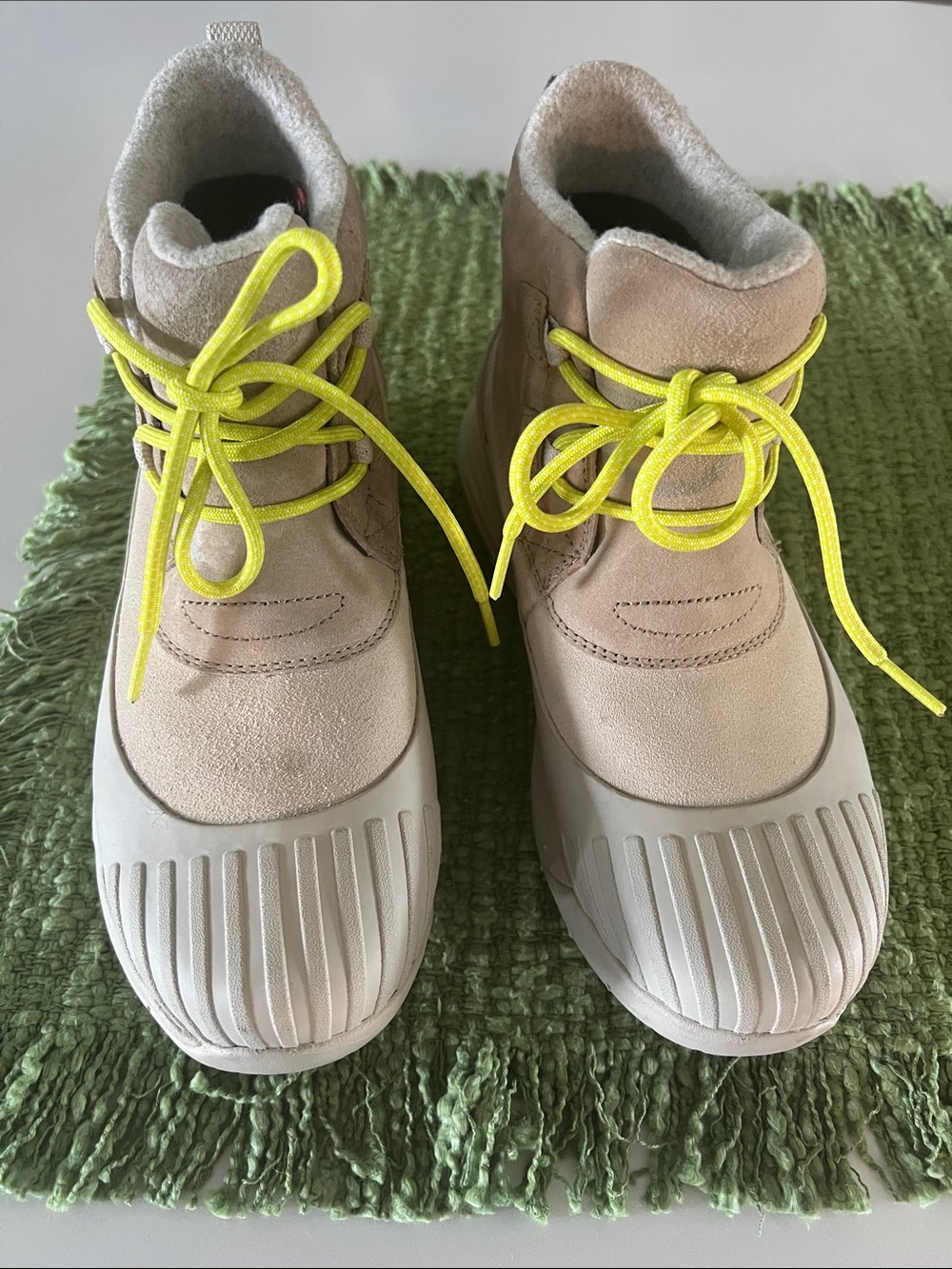 Merrell Beige Winter Boots with Neon Yellow Laces